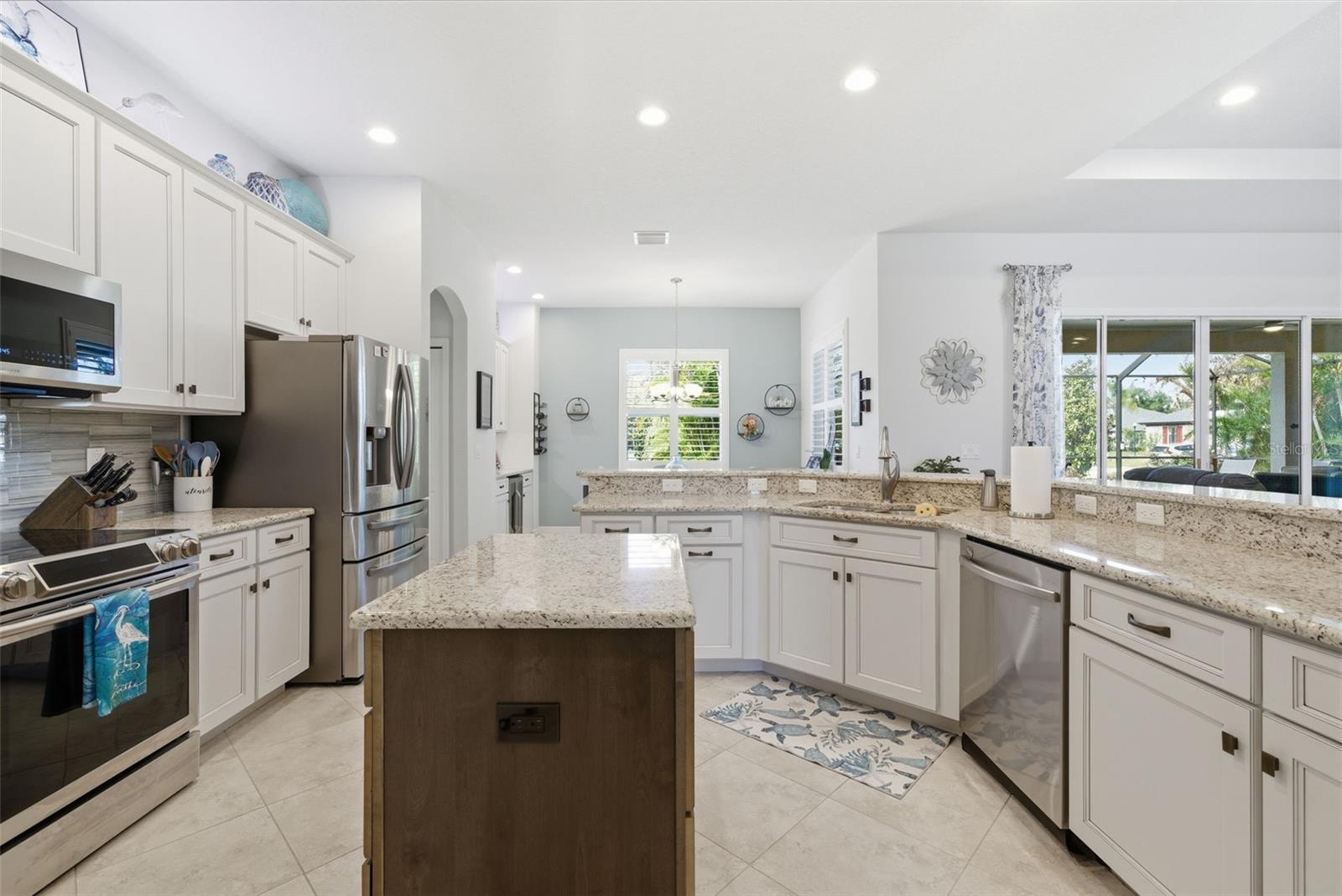 3840 CARDENAL AVENUE