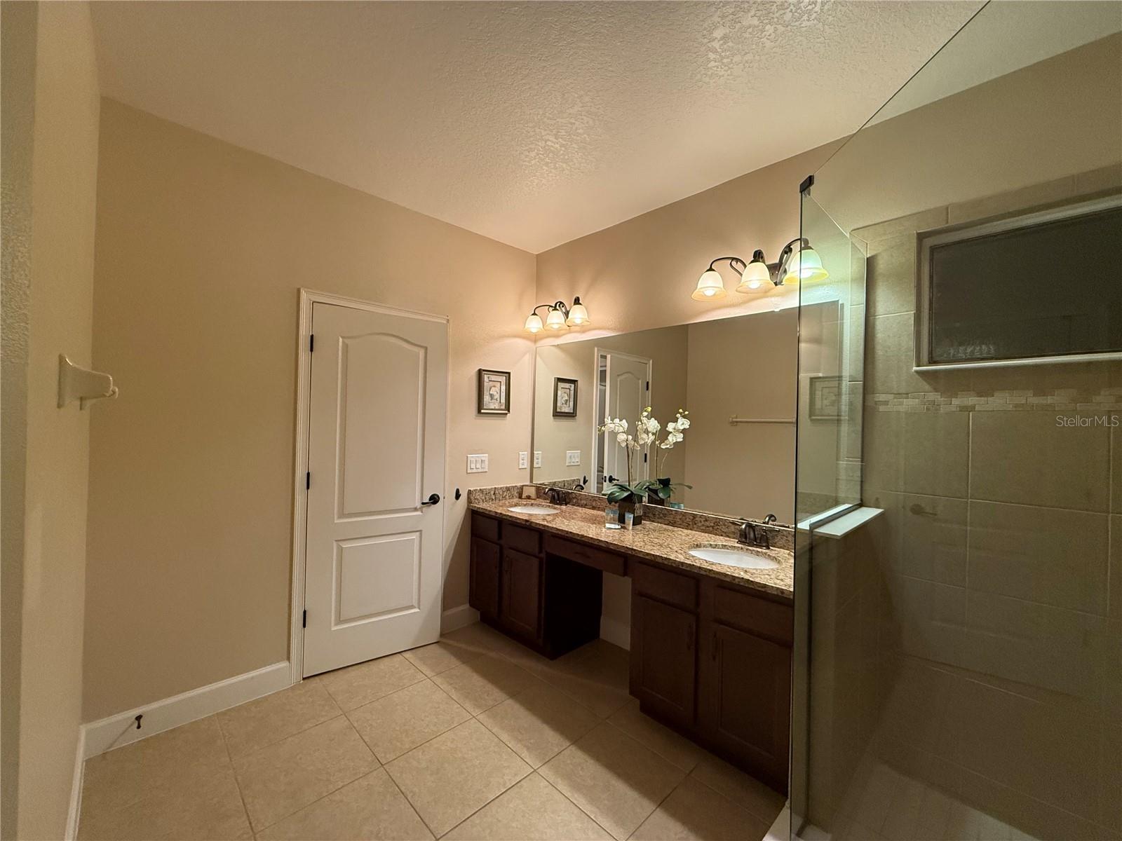OAKMONT PH 01 - Residential Lease