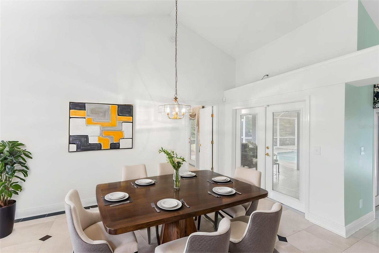 STRATFORD - Residential