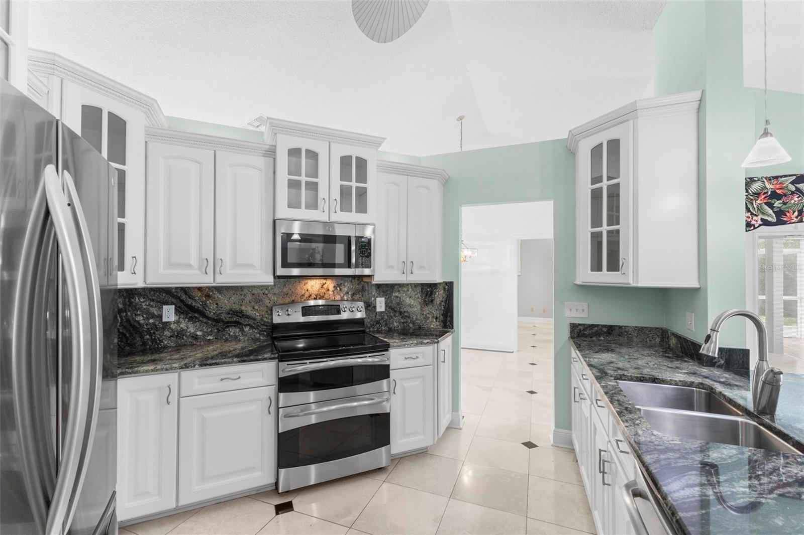 STRATFORD - Residential