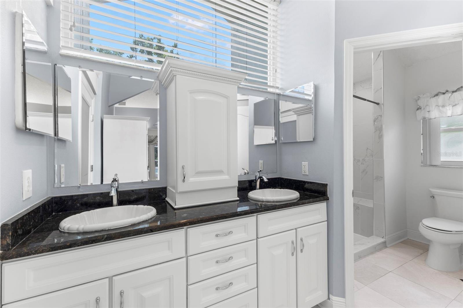 STRATFORD - Residential