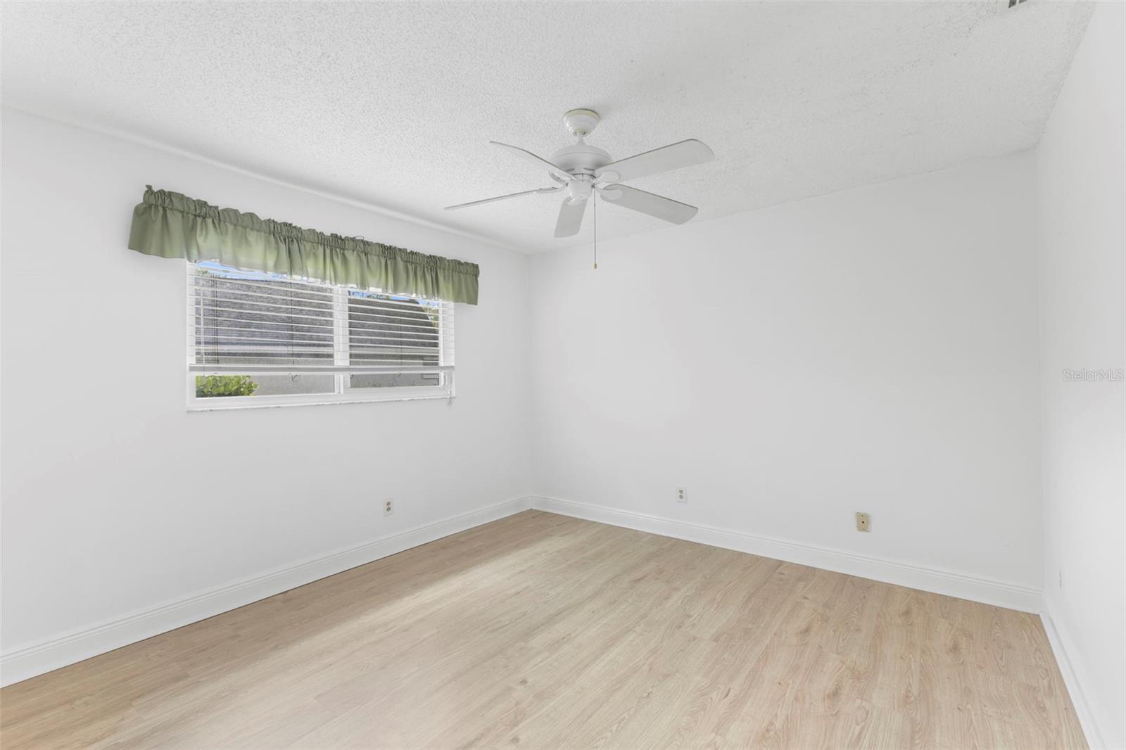 STRATFORD - Residential