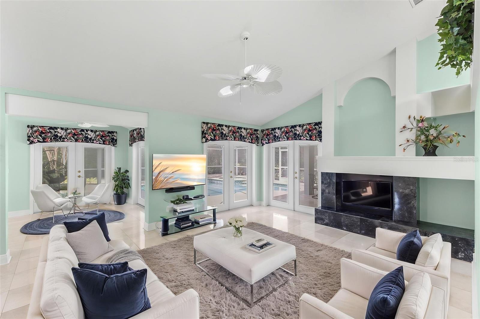 STRATFORD - Residential