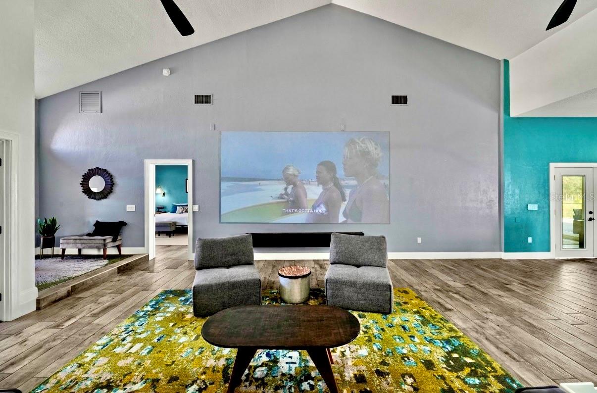 LANDINGS SPRUCE CRK - Residential