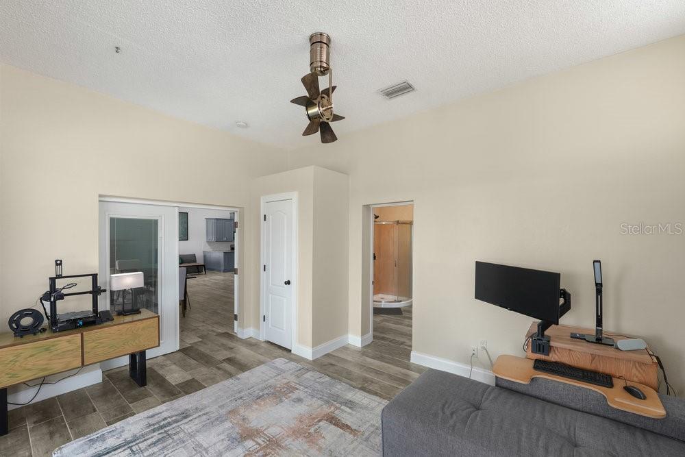 LANDINGS SPRUCE CRK - Residential