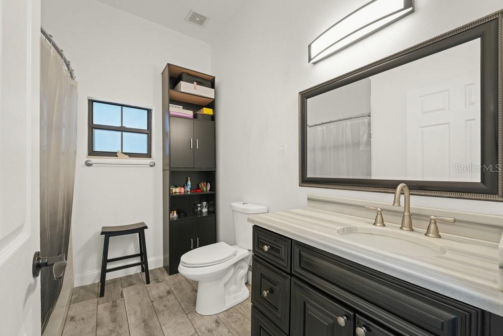 LANDINGS SPRUCE CRK - Residential