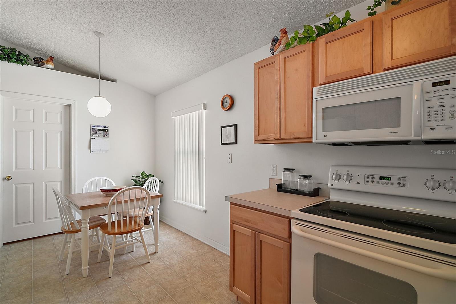 QUAIL HOLLOW - Residential