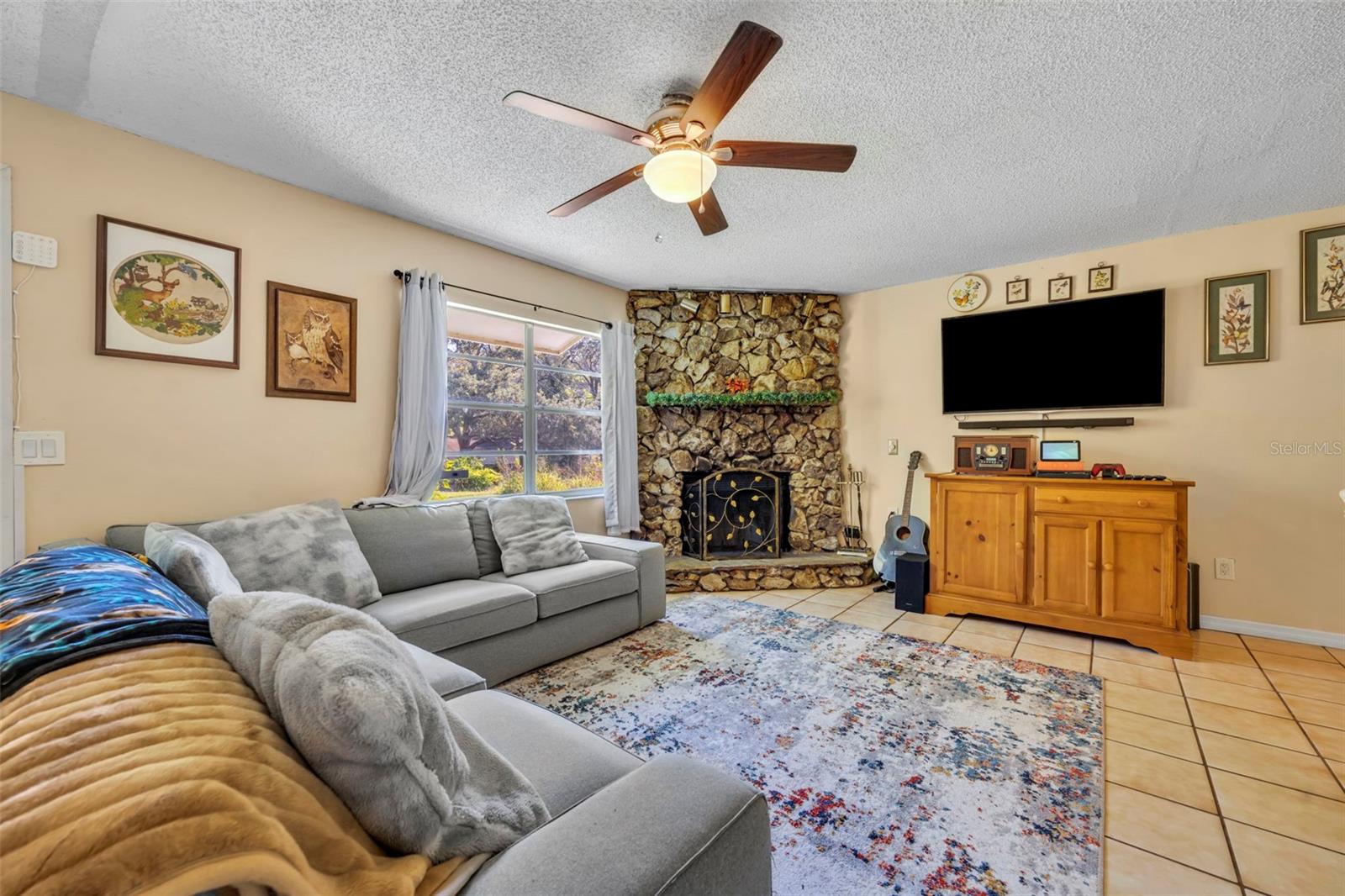 SPRING VALLEY - Residential