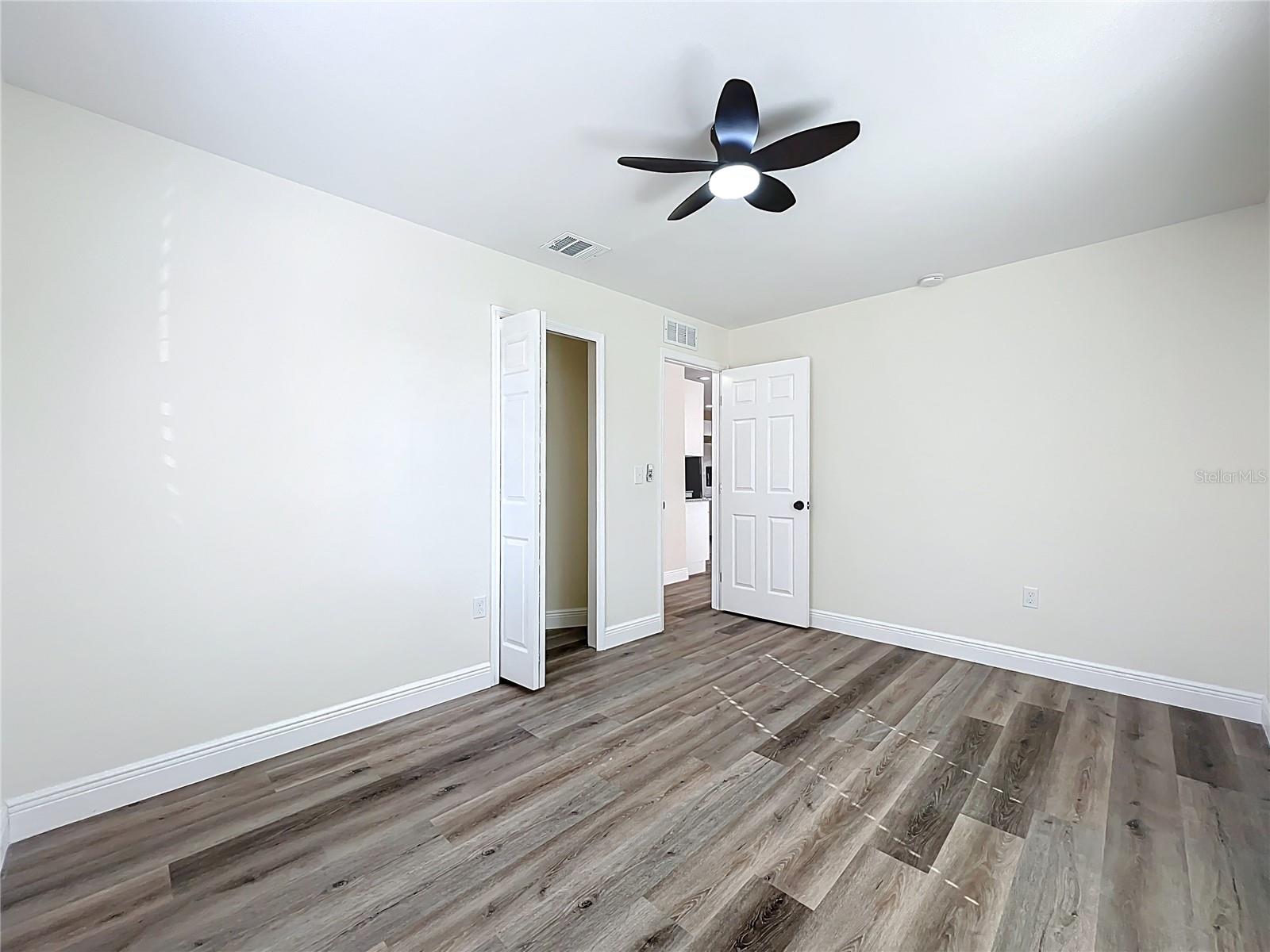 WASHINGTON SHORES 3RD ADD - Residential