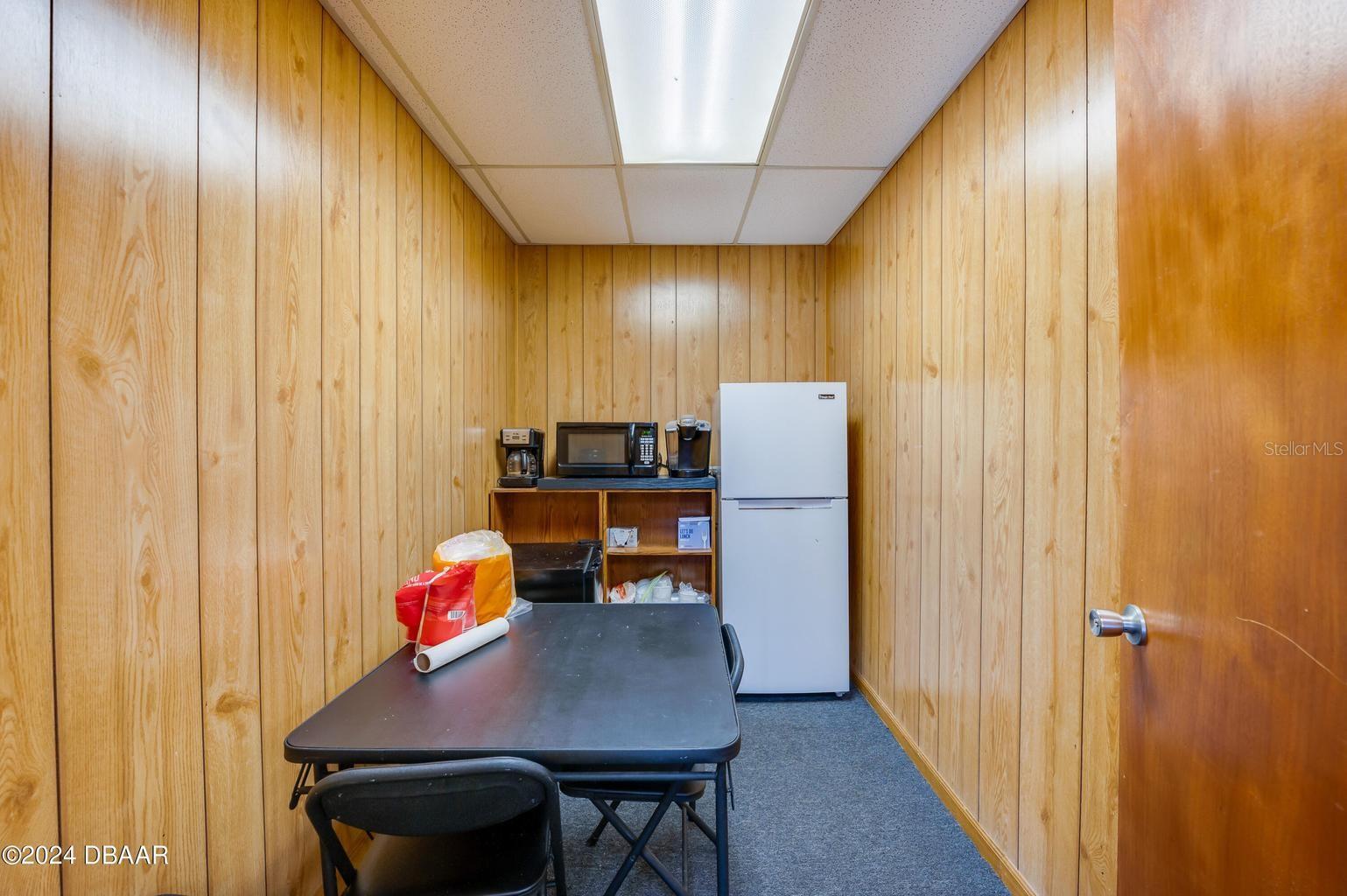 MASON & CARSWELLS HOLLY HILL - Commercial Sale