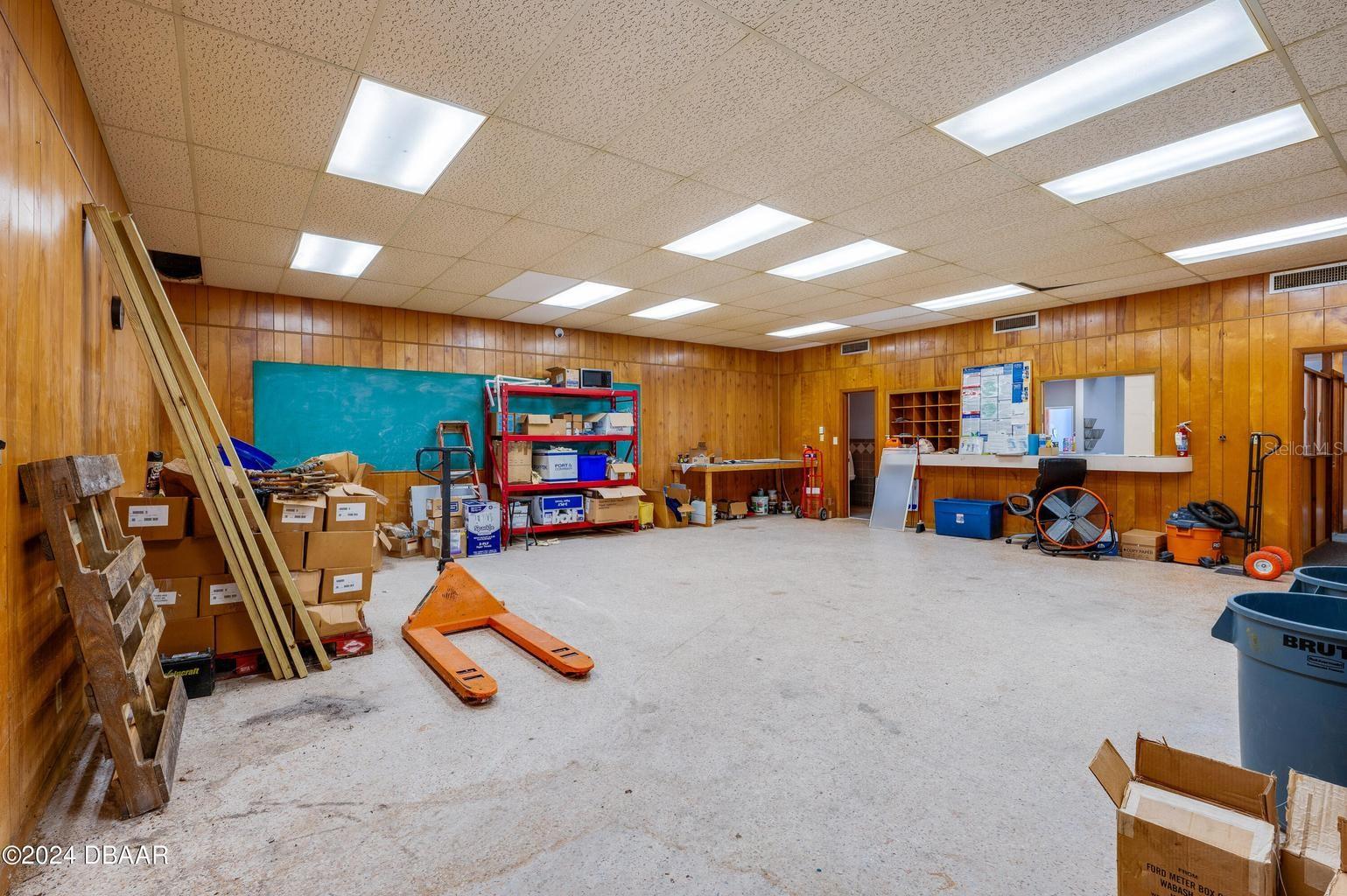 MASON & CARSWELLS HOLLY HILL - Commercial Sale