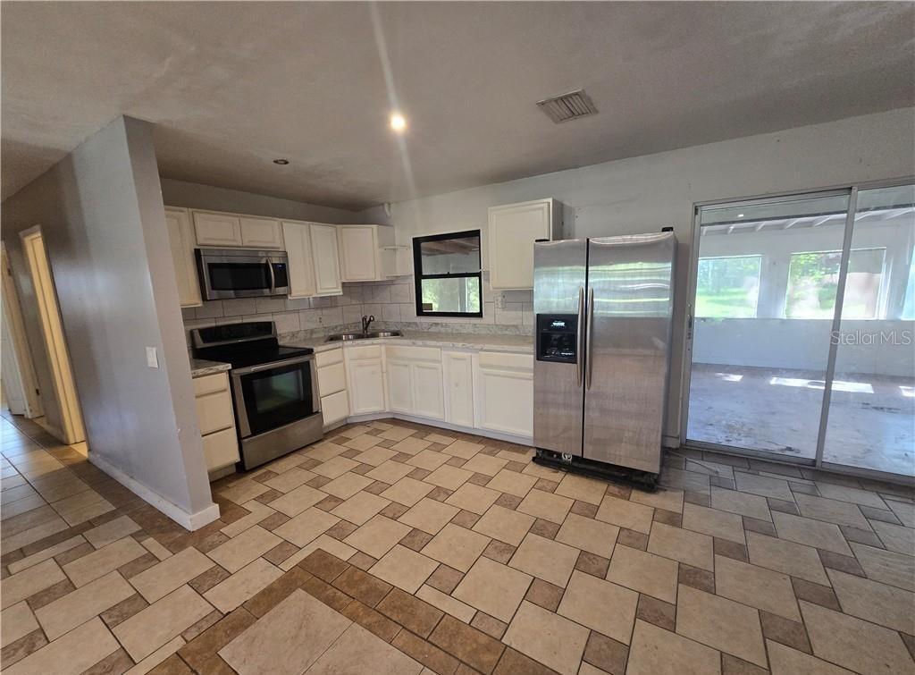 1400 RANDALL ROAD