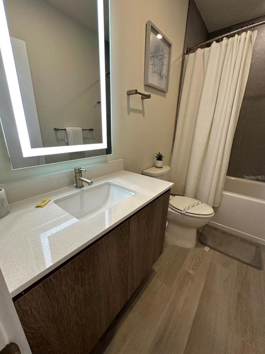 HIDDEN FOREST AT SILVER CREEK - Residential Lease