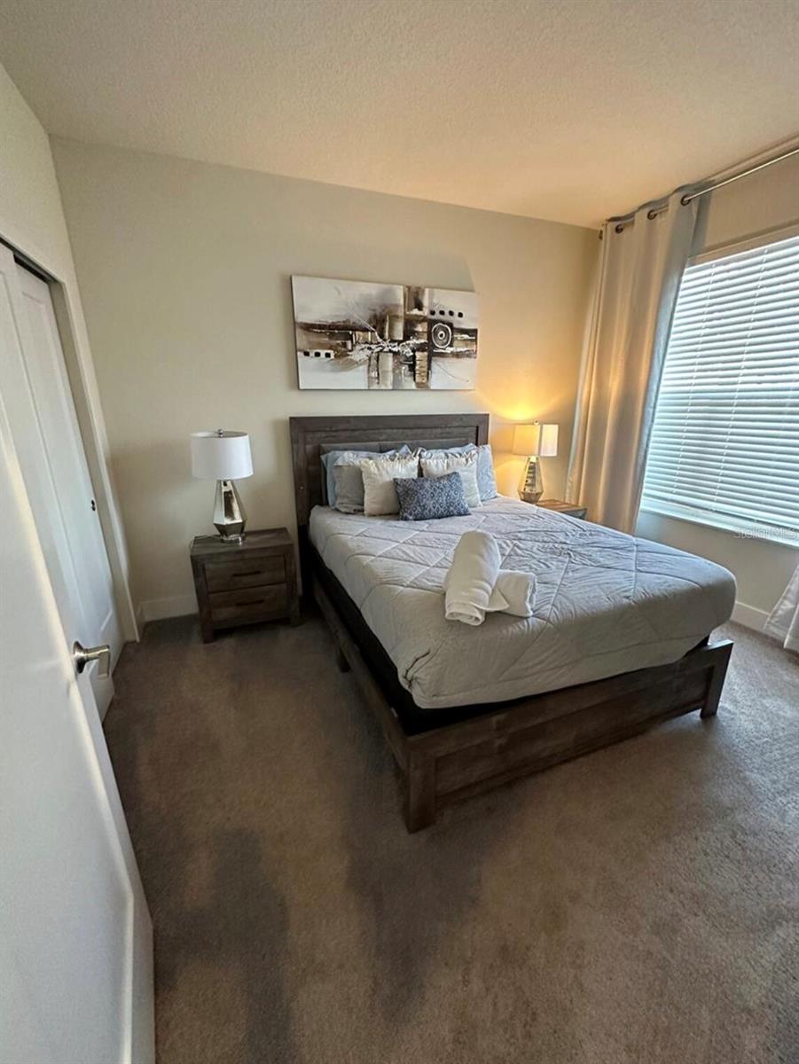 HIDDEN FOREST AT SILVER CREEK - Residential Lease