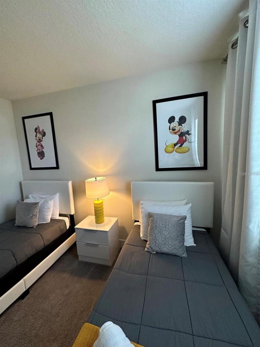 HIDDEN FOREST AT SILVER CREEK - Residential Lease