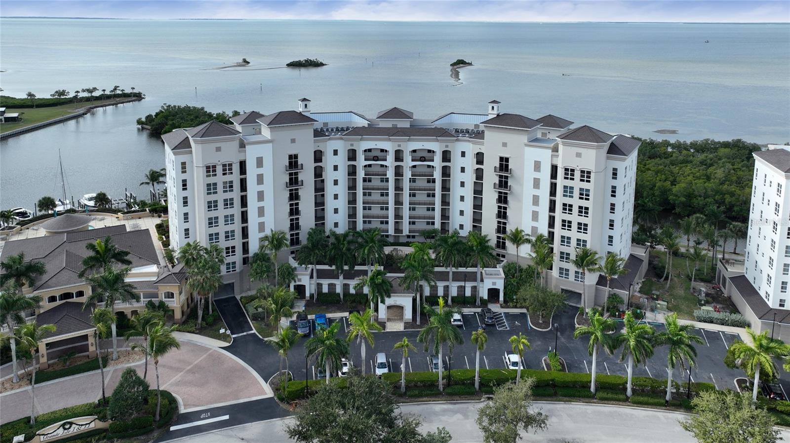 GRANDE ISLE TWRS I & II PH II - Residential