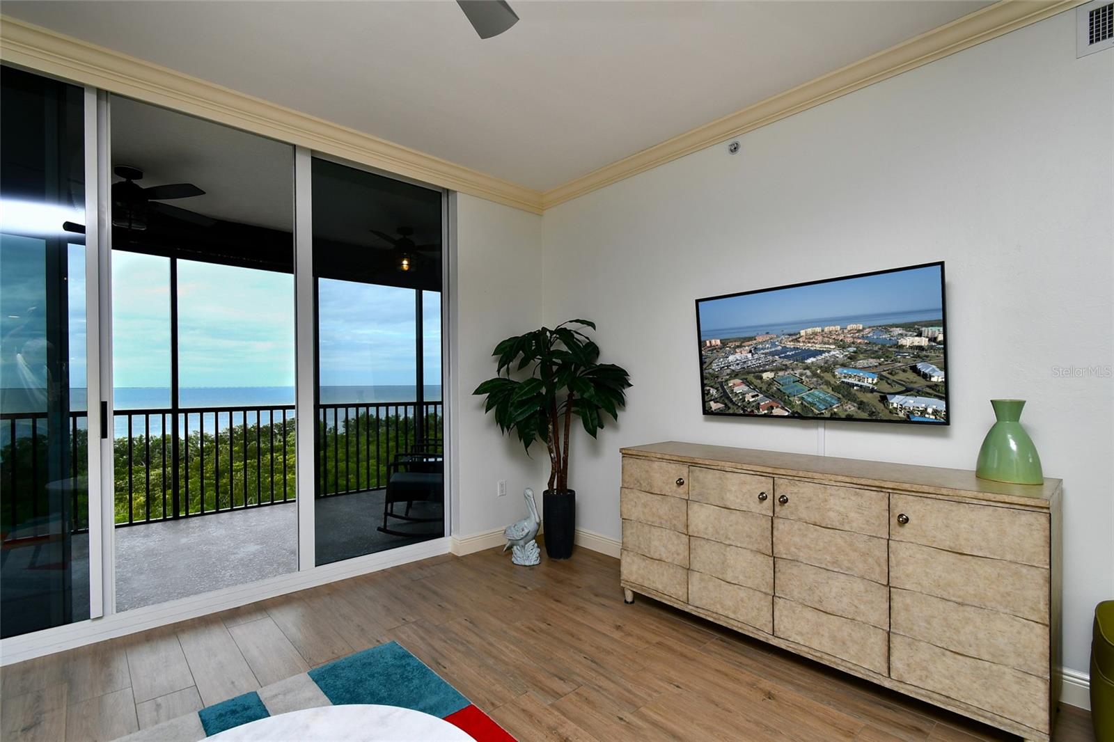 GRANDE ISLE TWRS I & II PH II - Residential