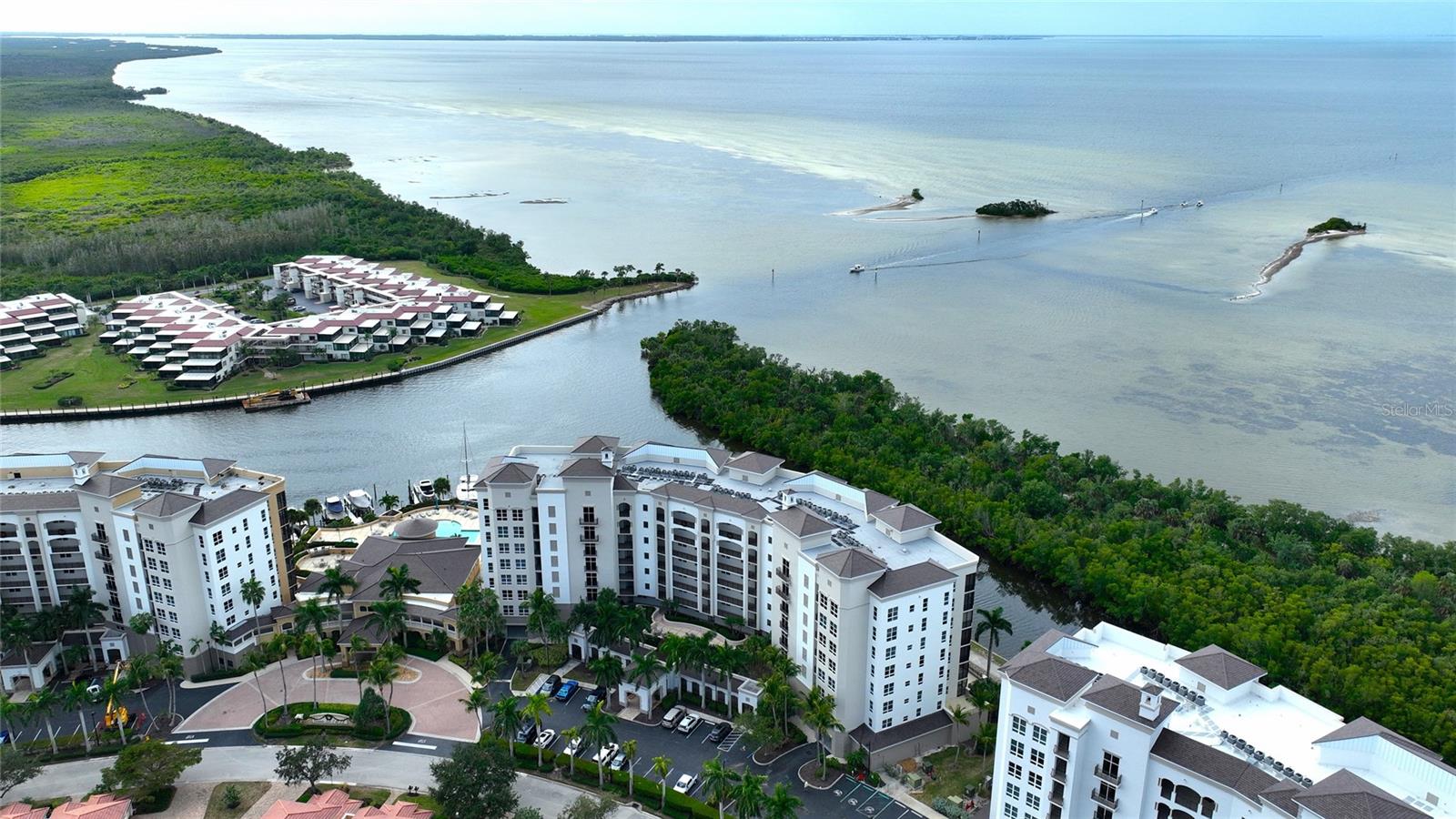 GRANDE ISLE TWRS I & II PH II - Residential