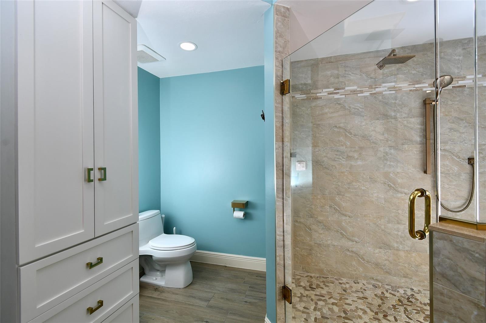 GRANDE ISLE TWRS I & II PH II - Residential