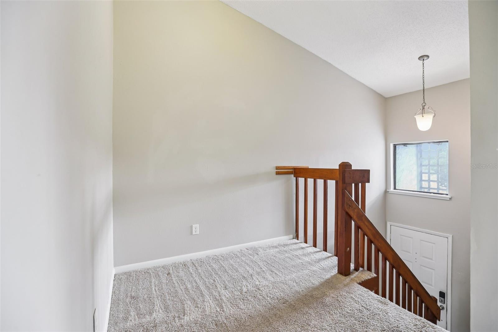 CARLYLE GARDEN TWNHMS A CON - Residential