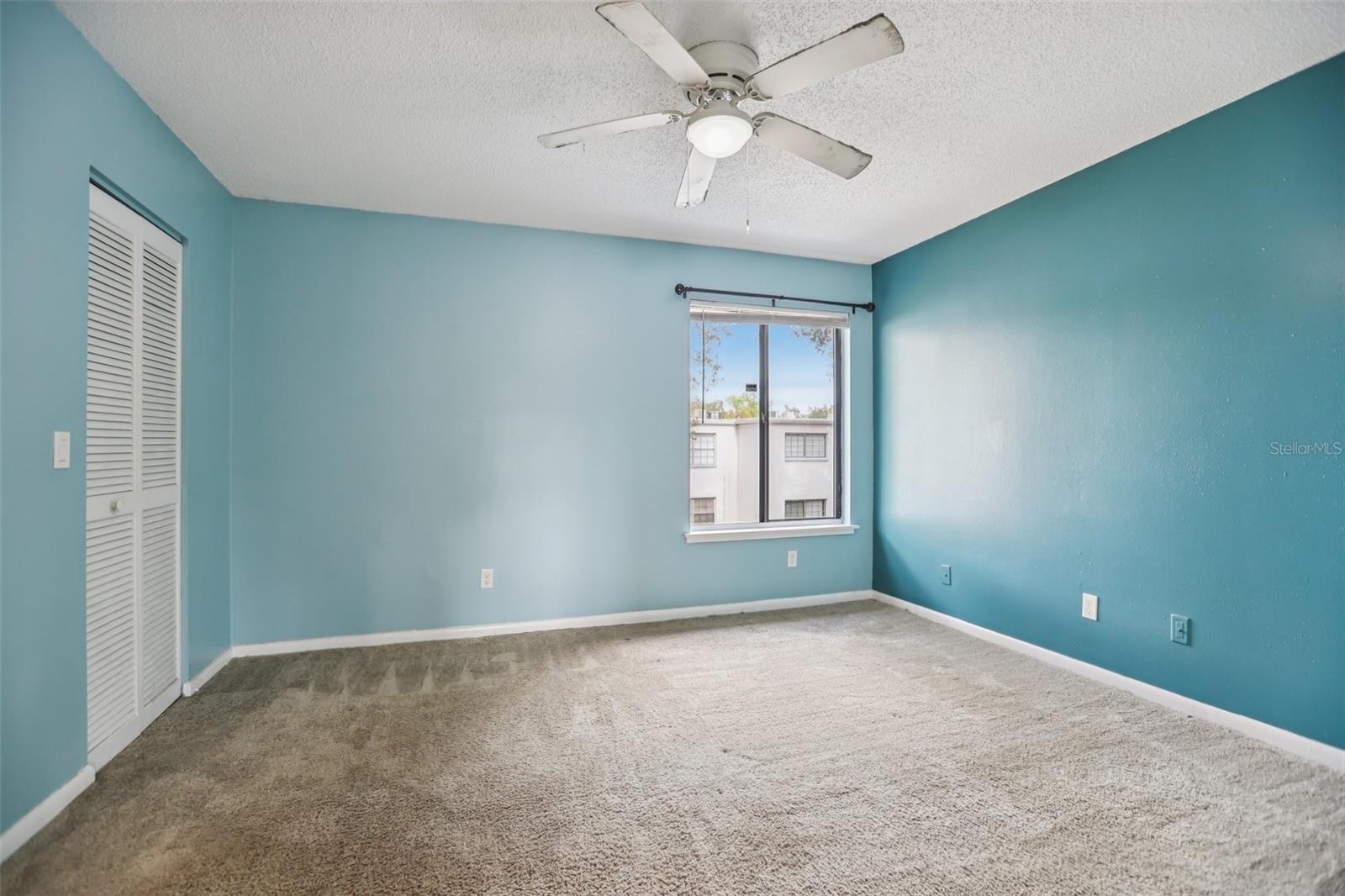 CARLYLE GARDEN TWNHMS A CON - Residential