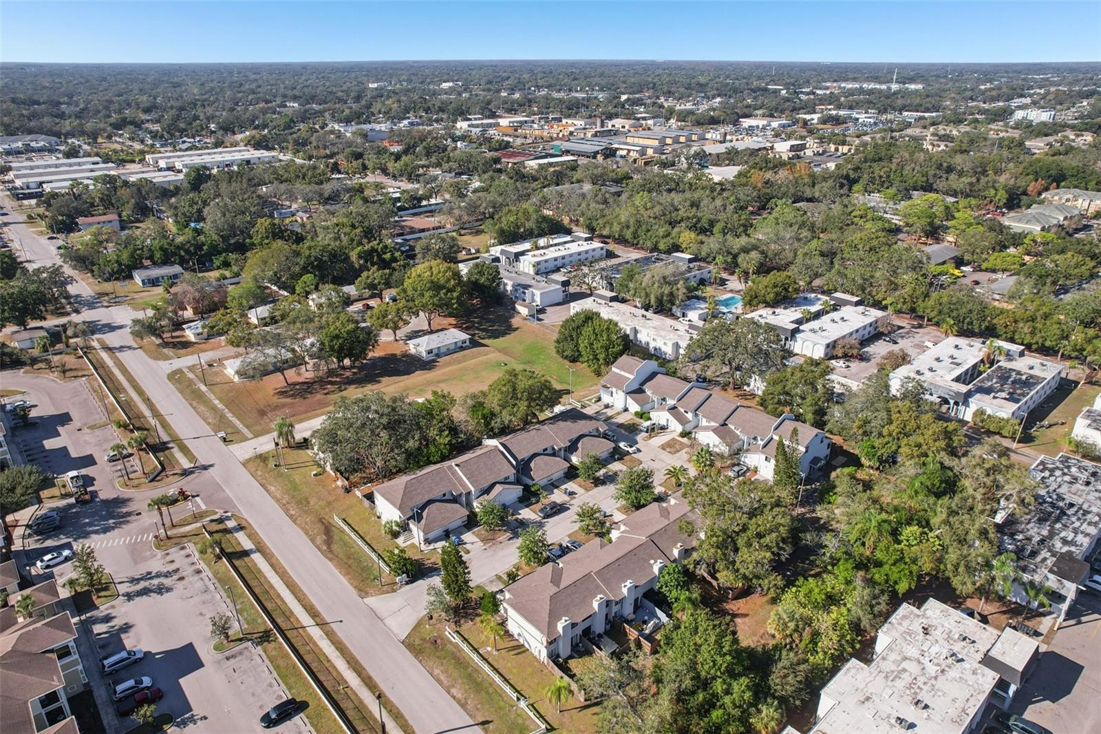 CARLYLE GARDEN TWNHMS A CON - Residential