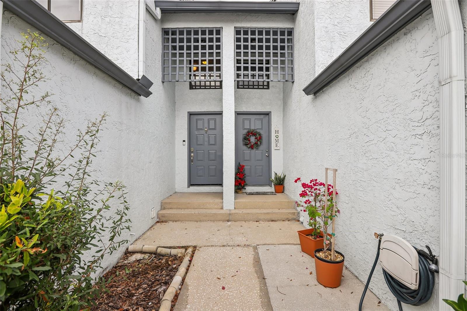 CARLYLE GARDEN TWNHMS A CON - Residential