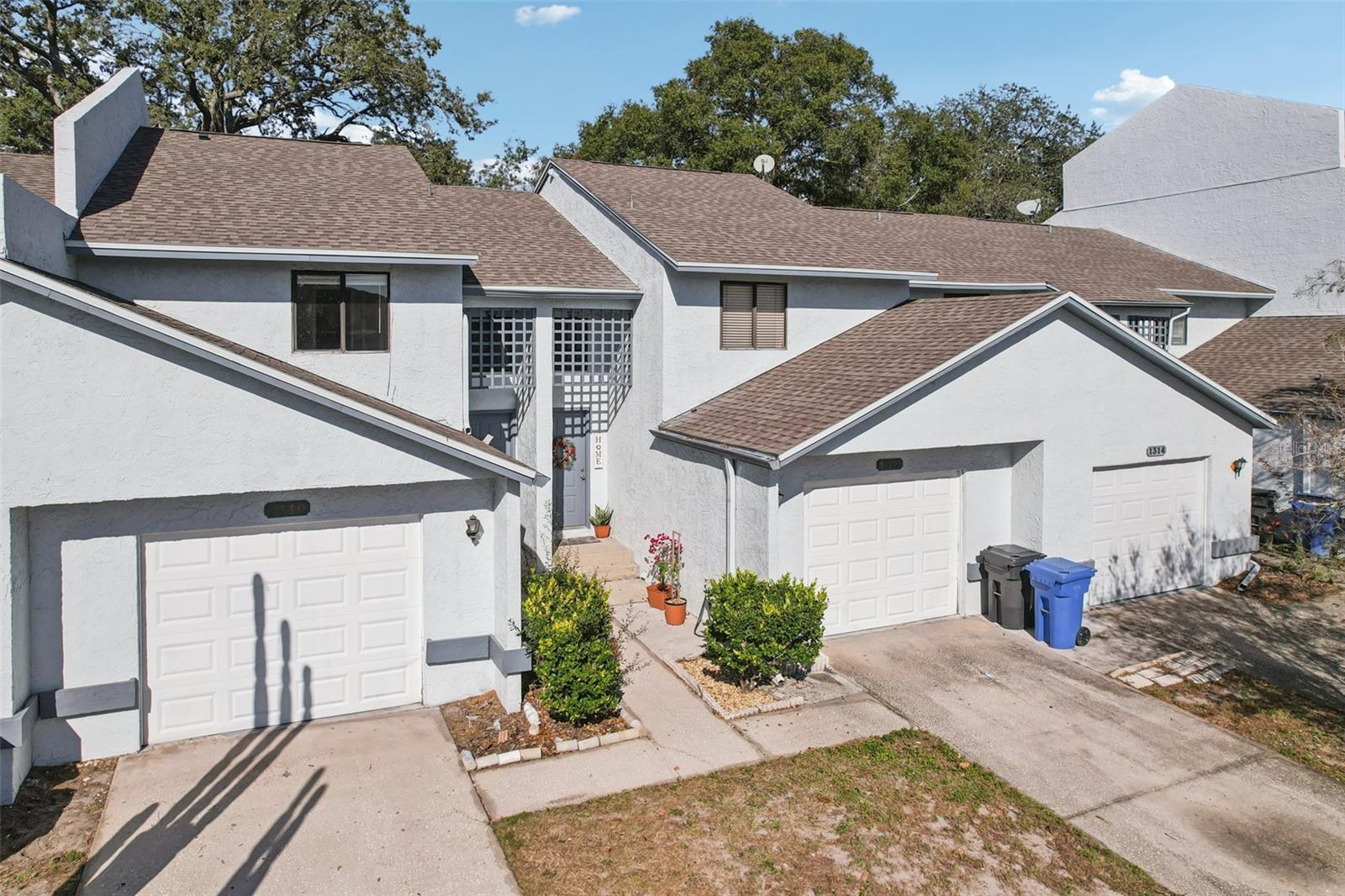 CARLYLE GARDEN TWNHMS A CON - Residential