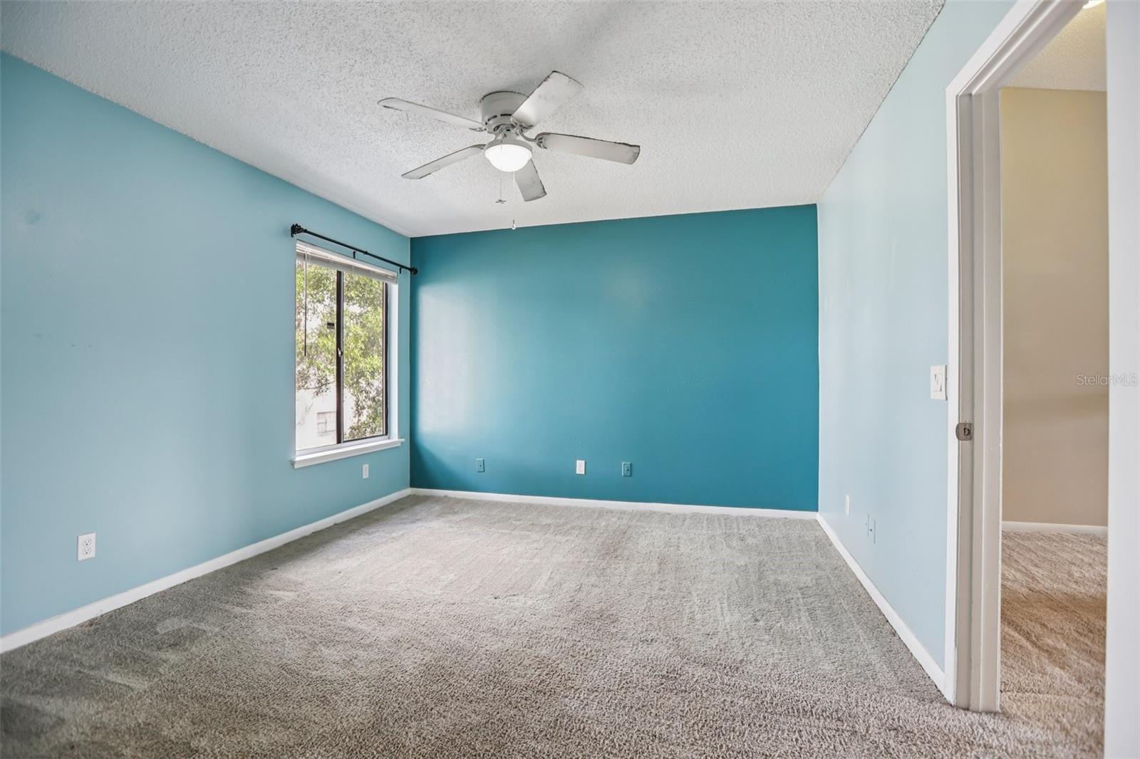 CARLYLE GARDEN TWNHMS A CON - Residential