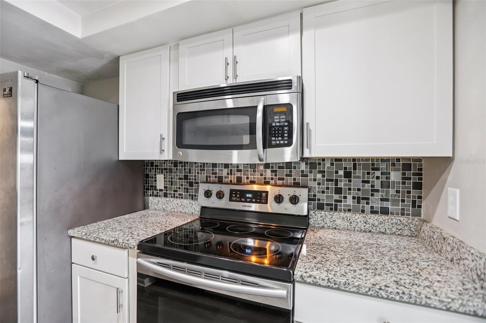 CARLYLE GARDEN TWNHMS A CON - Residential