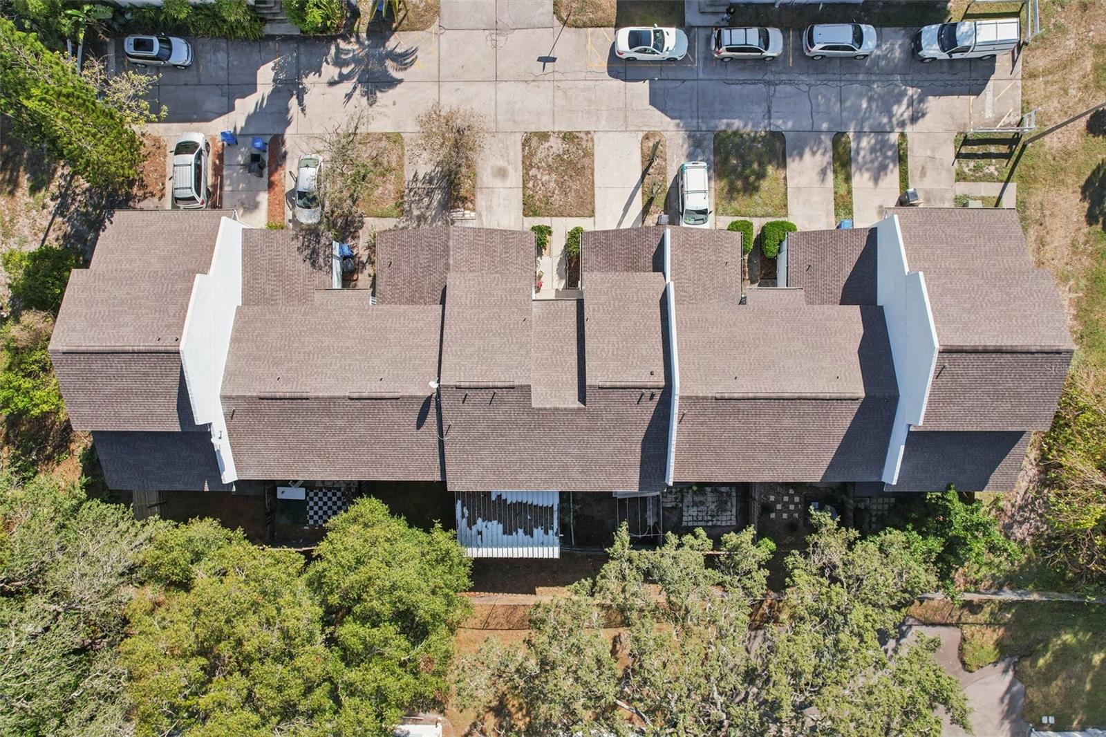 CARLYLE GARDEN TWNHMS A CON - Residential