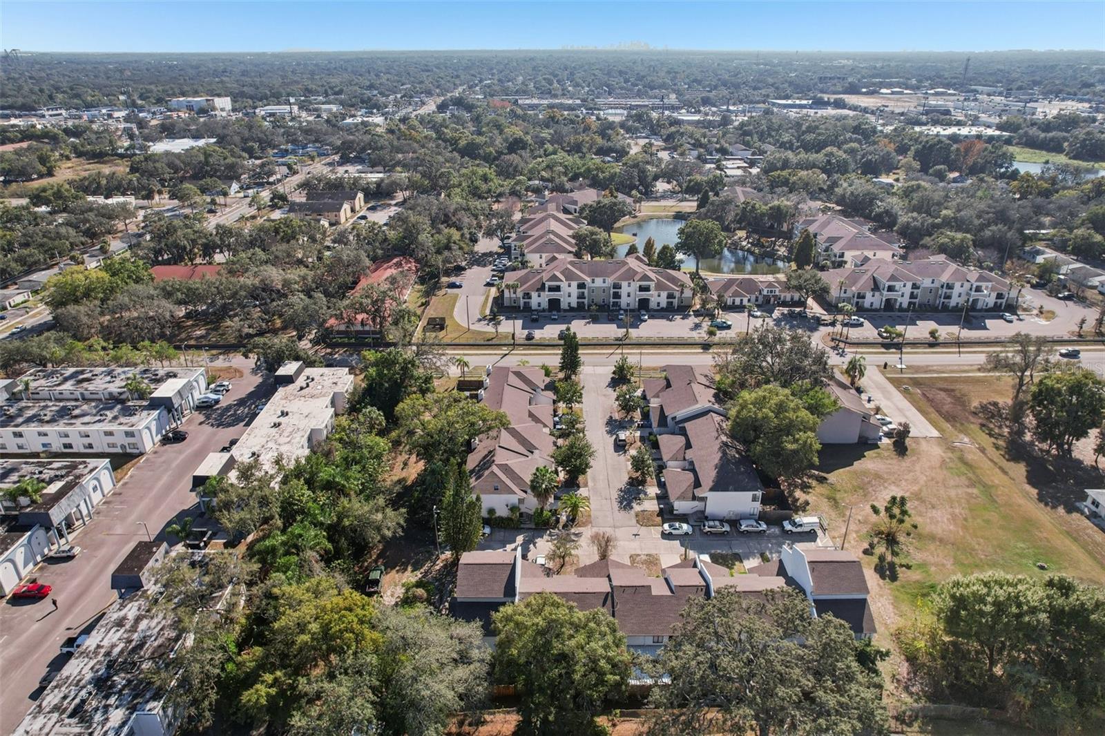 CARLYLE GARDEN TWNHMS A CON - Residential