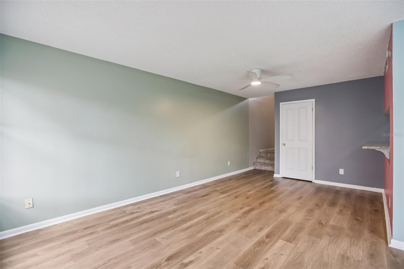 CARLYLE GARDEN TWNHMS A CON - Residential