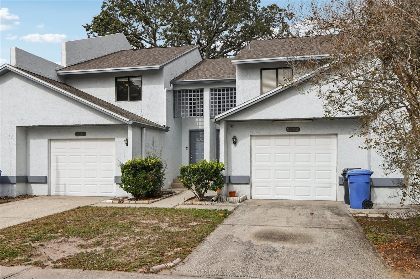 CARLYLE GARDEN TWNHMS A CON - Residential