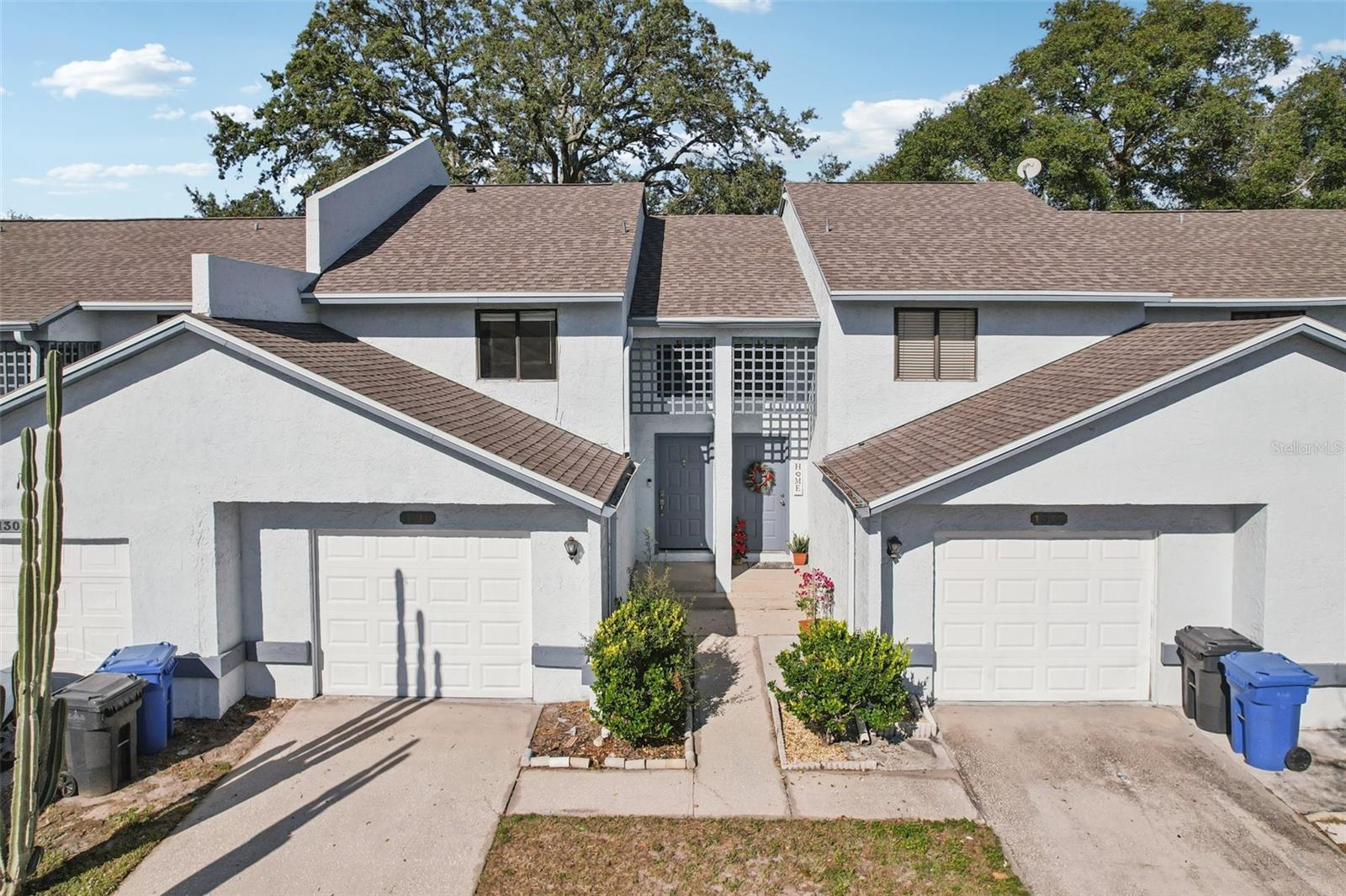 CARLYLE GARDEN TWNHMS A CON - Residential