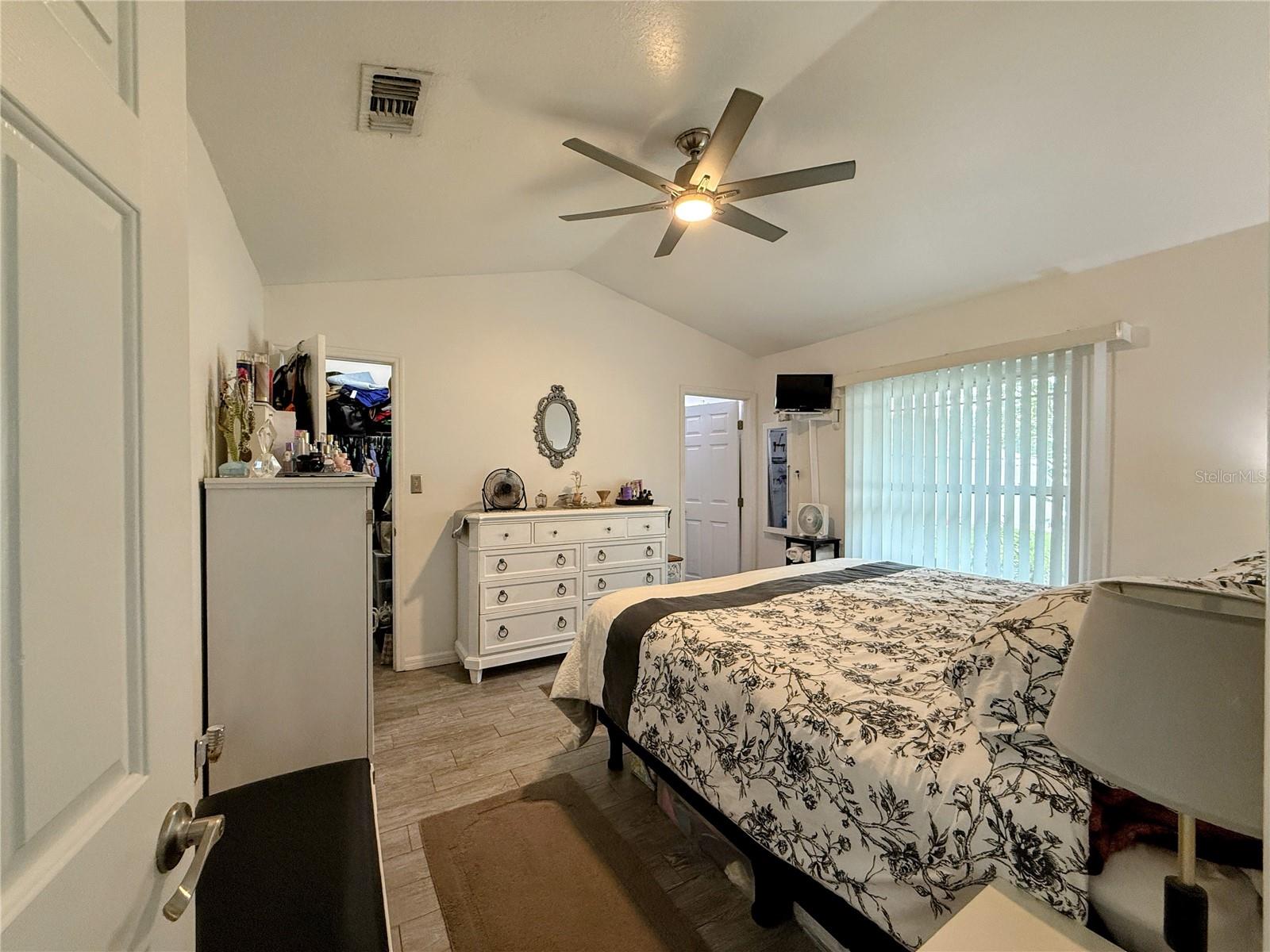 MINNEOLA SUNSET SHORES SUB - Residential