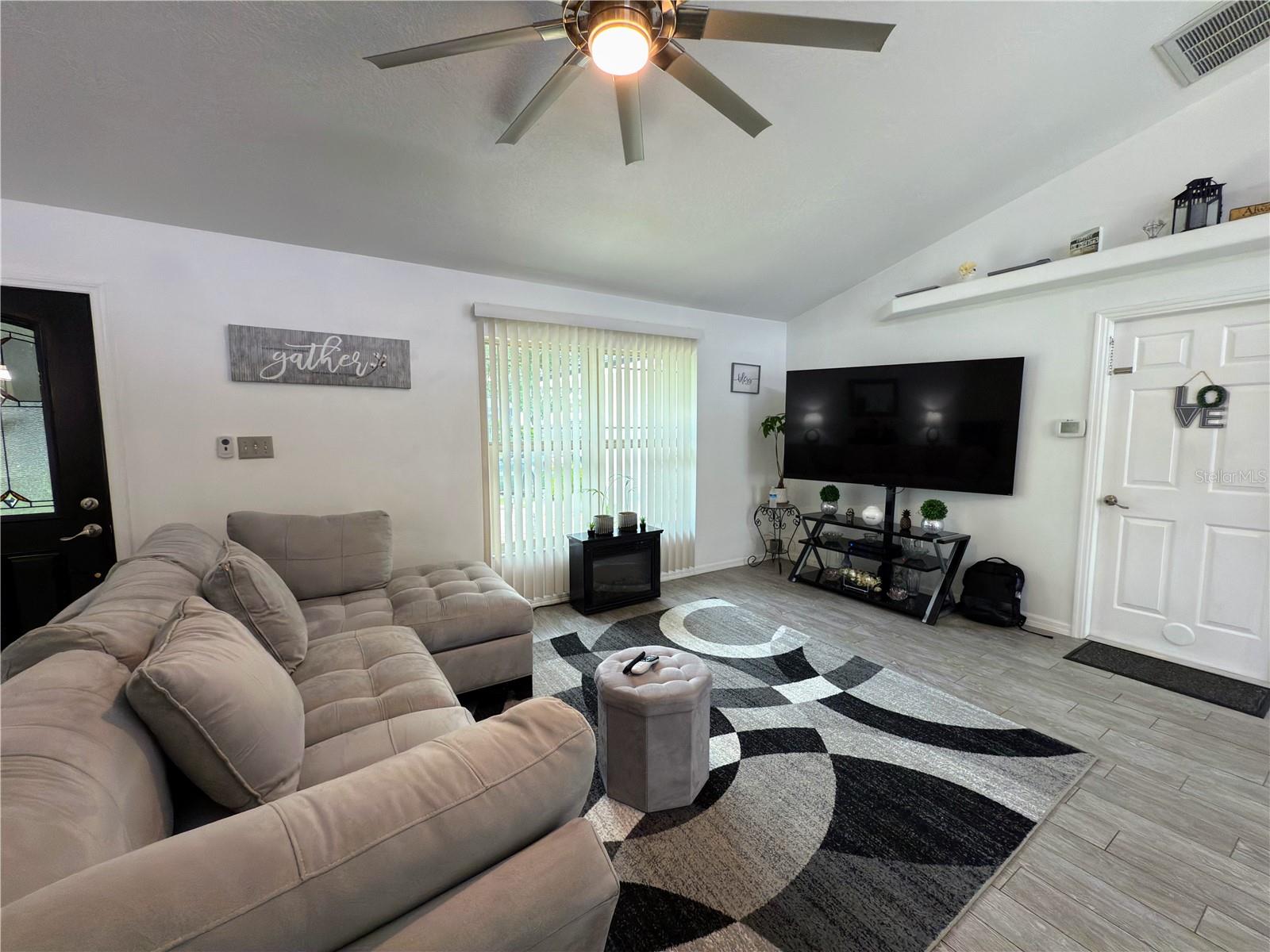 MINNEOLA SUNSET SHORES SUB - Residential