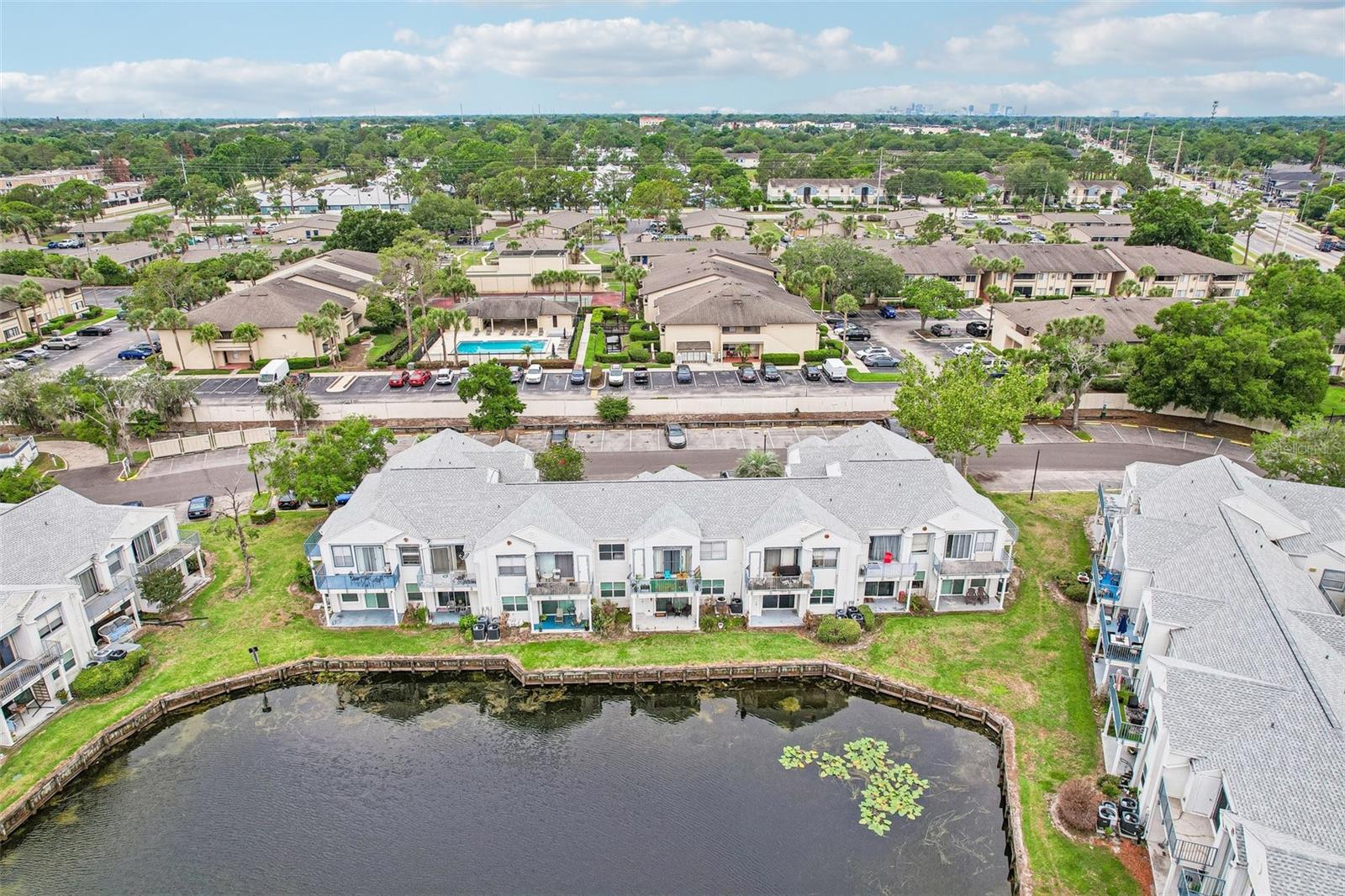 DOCKSIDE CONDO - Residential