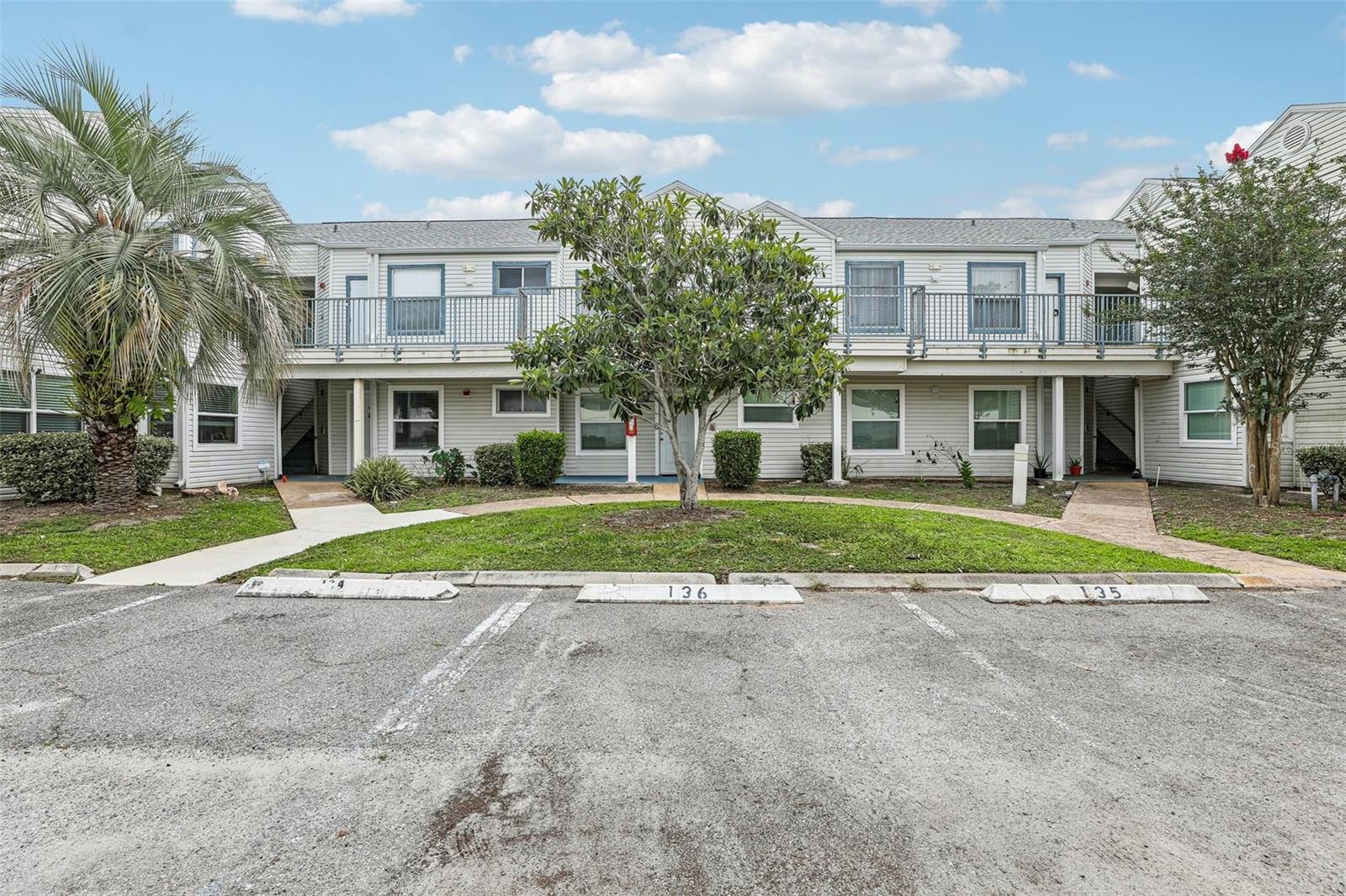 DOCKSIDE CONDO - Residential