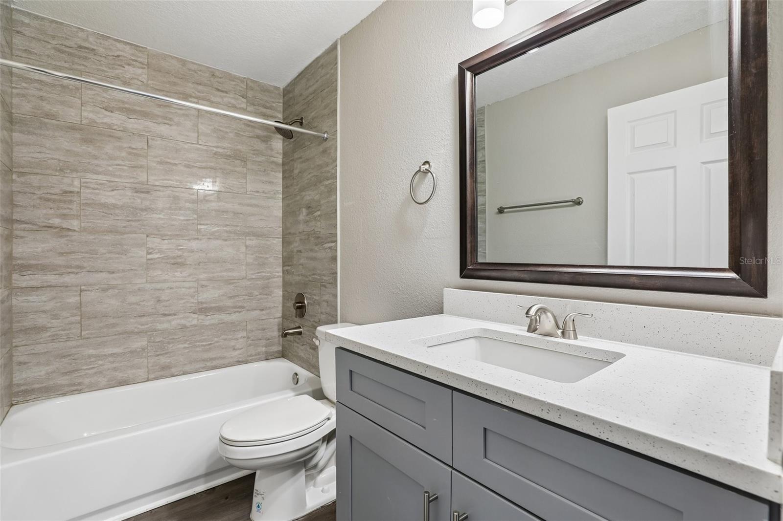 DOCKSIDE CONDO - Residential