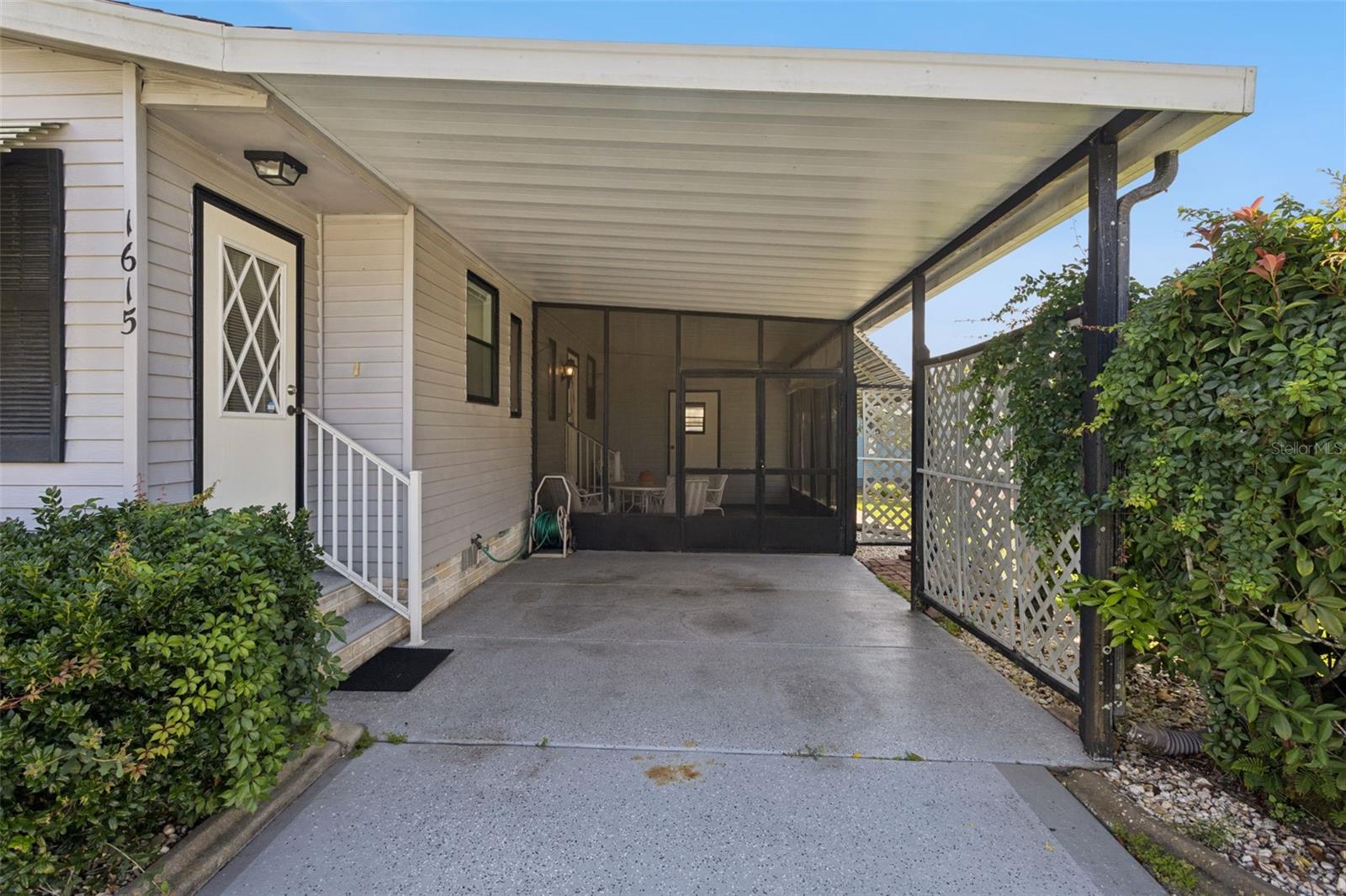 1615 PINEHURST DRIVE