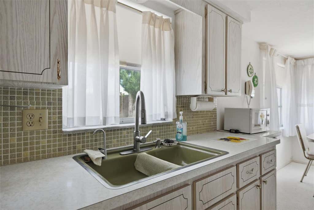 Photo of 1207 Lodestar Drive, Holiday, FL 34690 (MLS # W7887222)