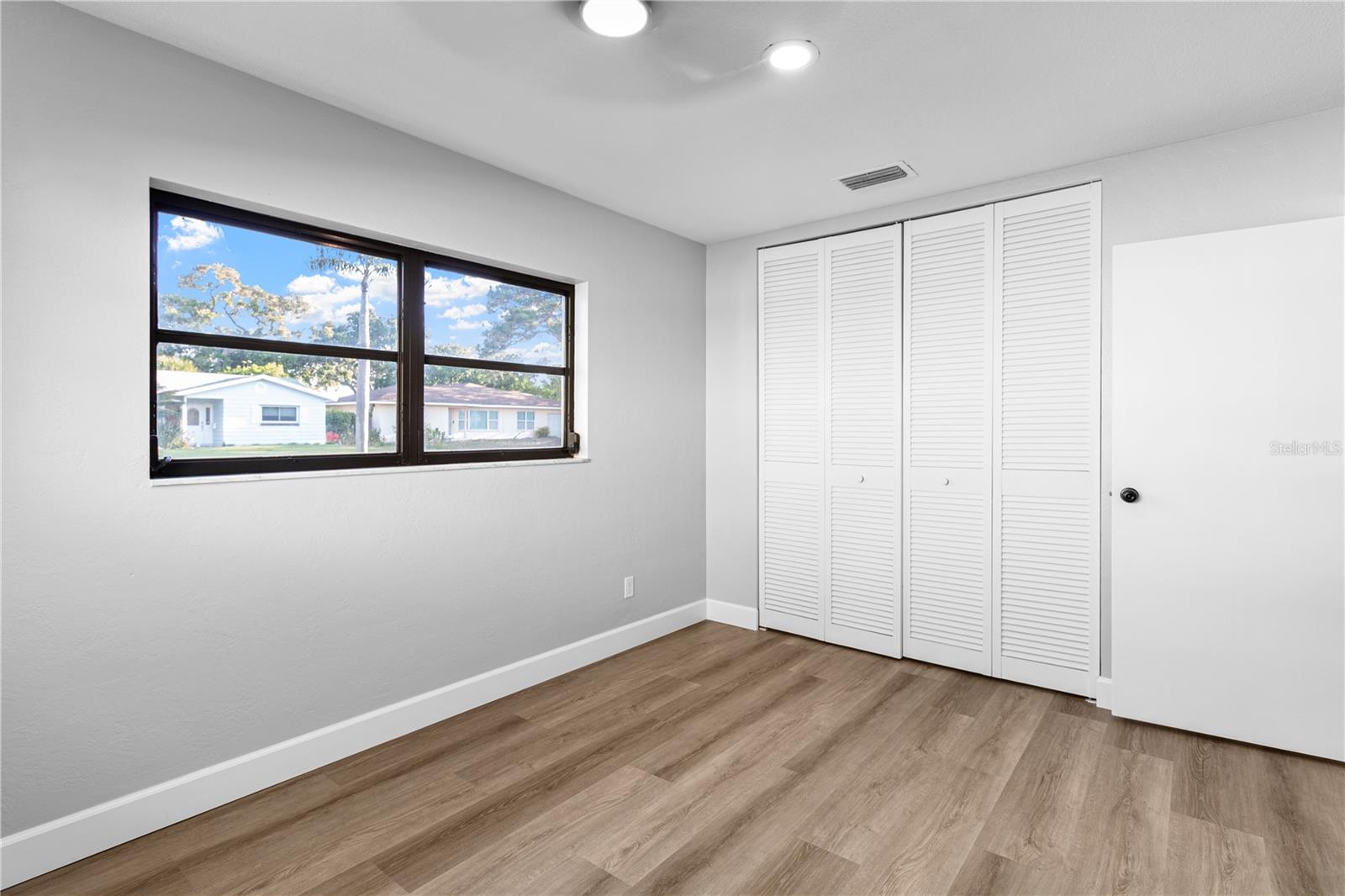 PINELLAS POINT SKYVIEW SHORES 1ST ADD - Residential