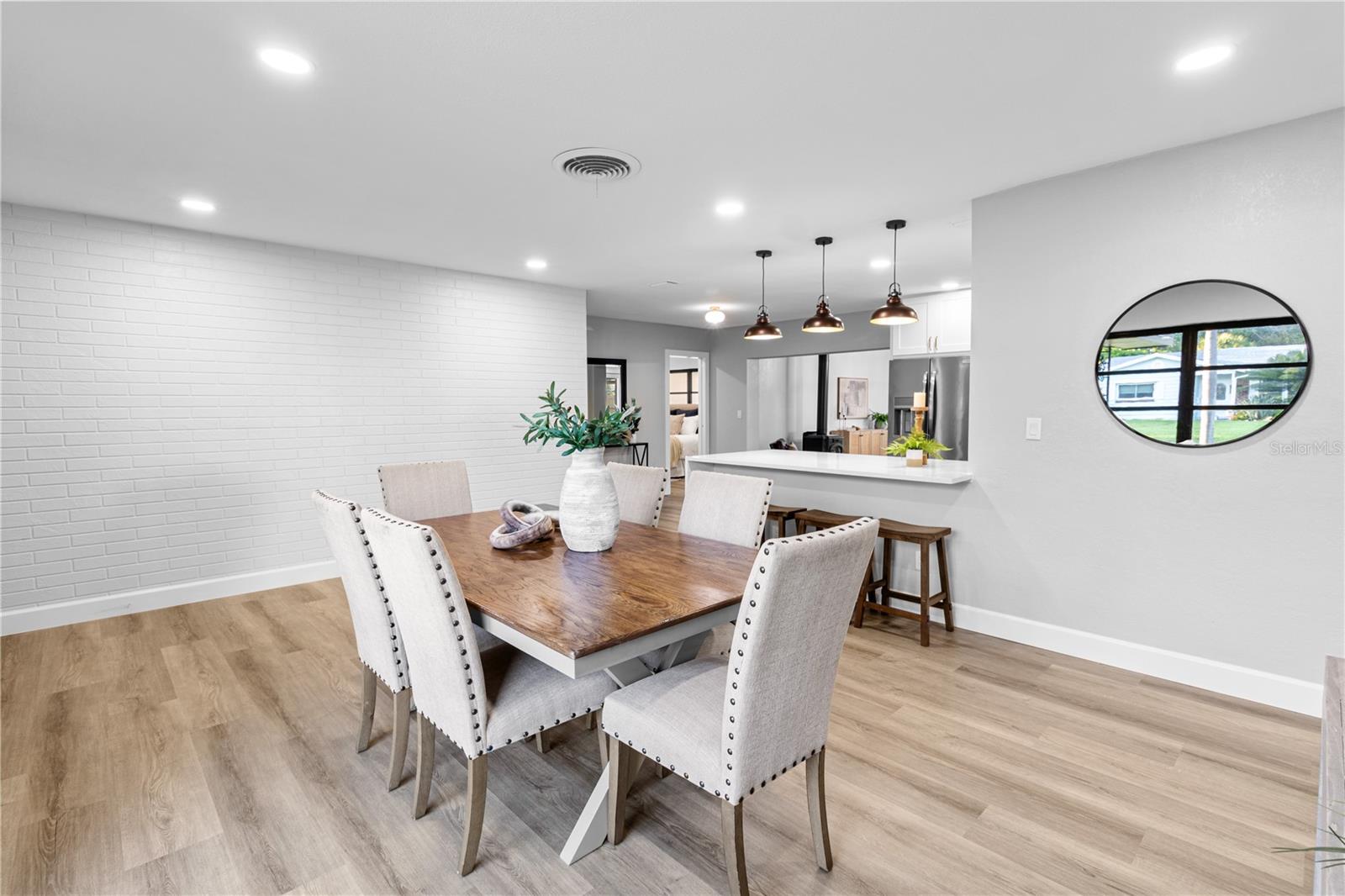 PINELLAS POINT SKYVIEW SHORES 1ST ADD - Residential