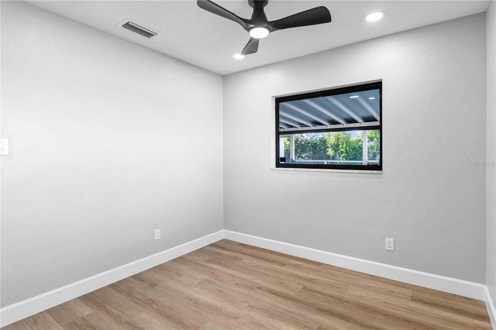 PINELLAS POINT SKYVIEW SHORES 1ST ADD - Residential