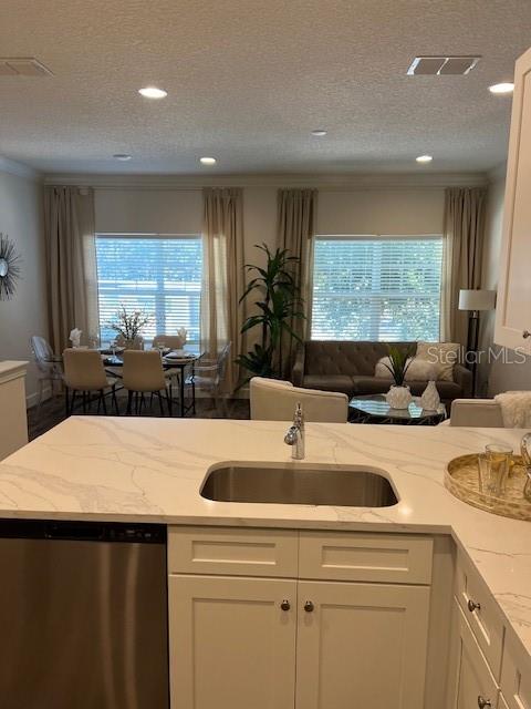 KINGSPORT TWNHMS - Residential Lease