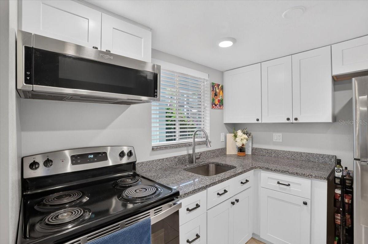 2053 SUNSET DRIVE G3
