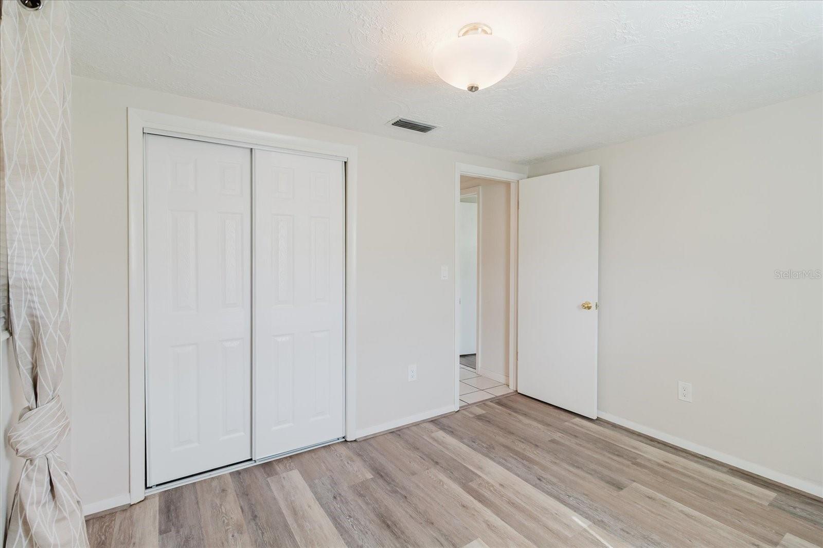 ALOHA GARDENS UNIT 10 PB 11 PGS 80-81 LOT 1135 - Residential