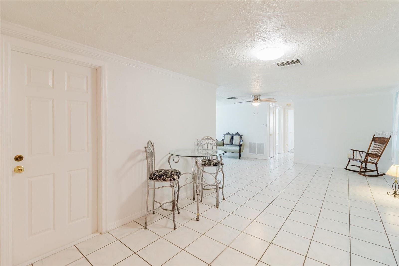 ALOHA GARDENS UNIT 10 PB 11 PGS 80-81 LOT 1135 - Residential