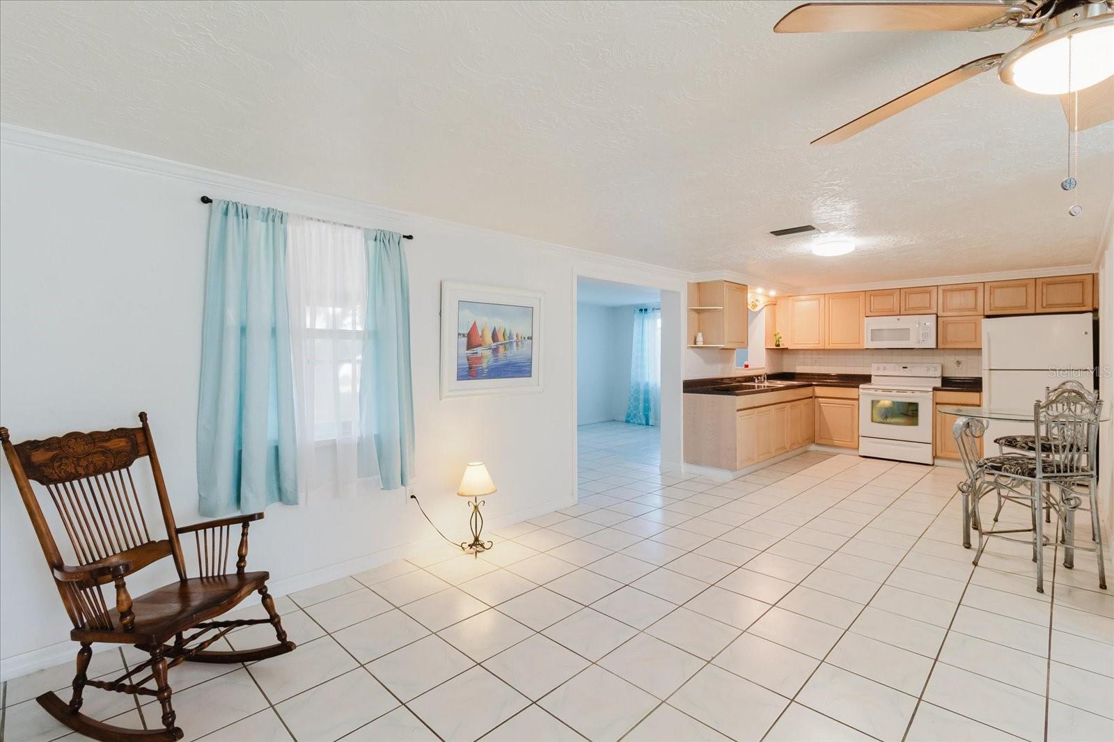 ALOHA GARDENS UNIT 10 PB 11 PGS 80-81 LOT 1135 - Residential